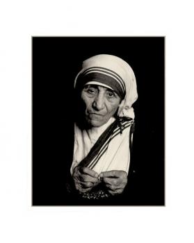 8.6:279:350:0:0:mother-teresa-01:center:1:1:無償の愛を与え続けた　歩く聖人マザーテレサさん　ありがとうございます。: